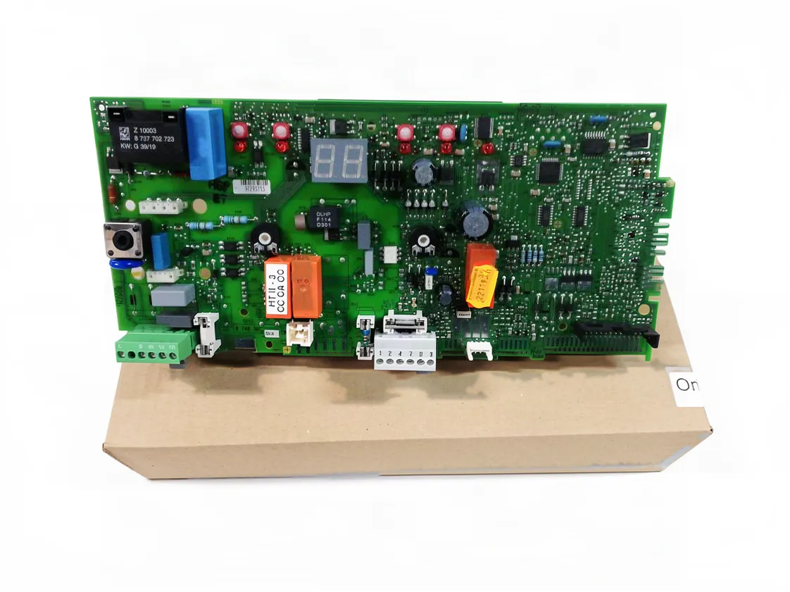 Printplaat Junkers ZWC24-1MFA, onderdeelnummer 8748300506