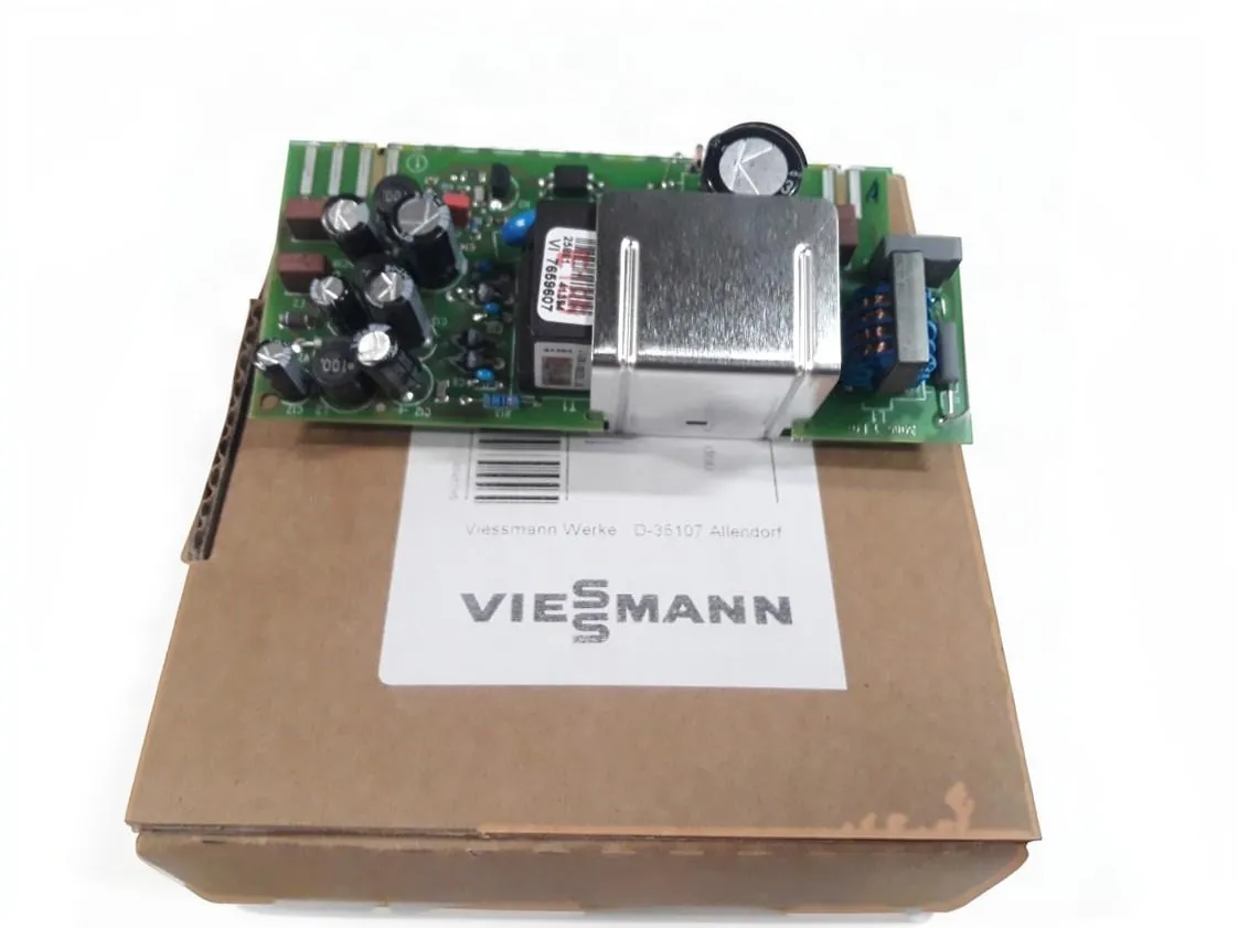 Placa electrónica Viessmann Vitotronic 100 conexión red, referencia 7823981