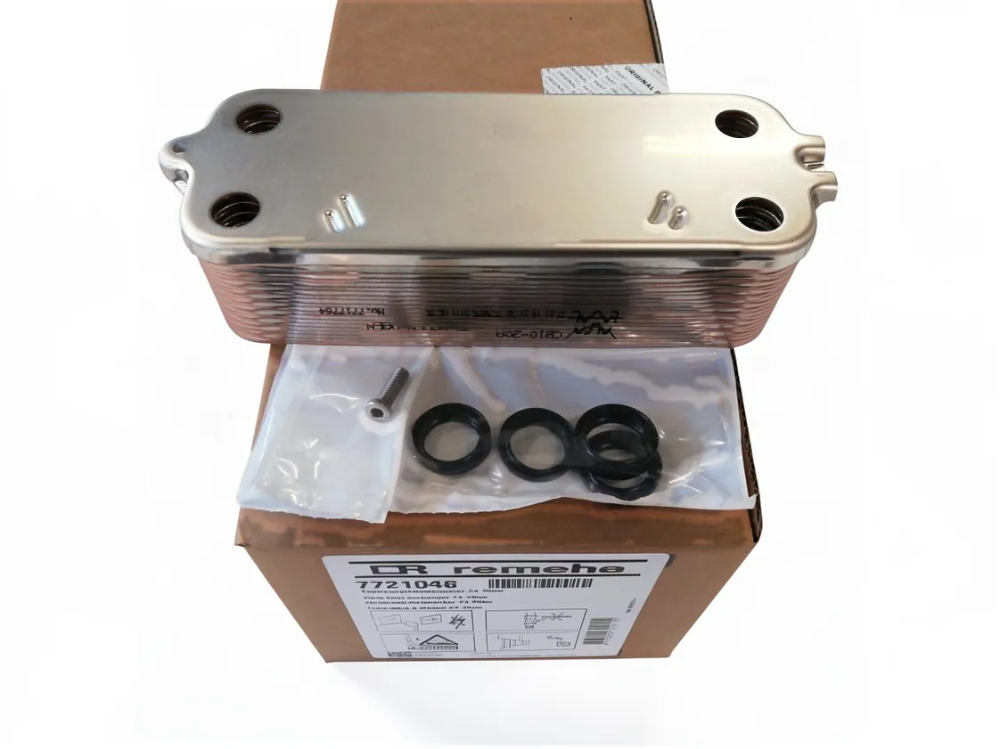 Scambiatore piastre De Dietrich Emc S24/28 MI, codice ricambio 7721046