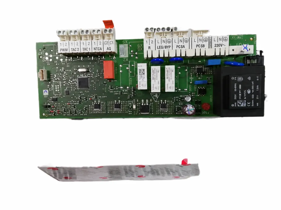 Placa electrónica Saunier Duval Helioset S-FE 150/3 S, referencia 0020077363