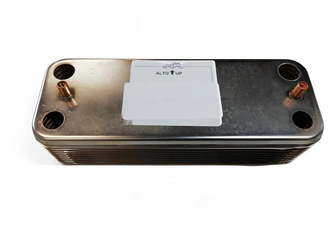 Échangeur plaques Lamborghini Ixcondens 25C - Ninfa Low NOX (16placas IPT172x42mm. Ancrages 166mm), référence F39829110-C