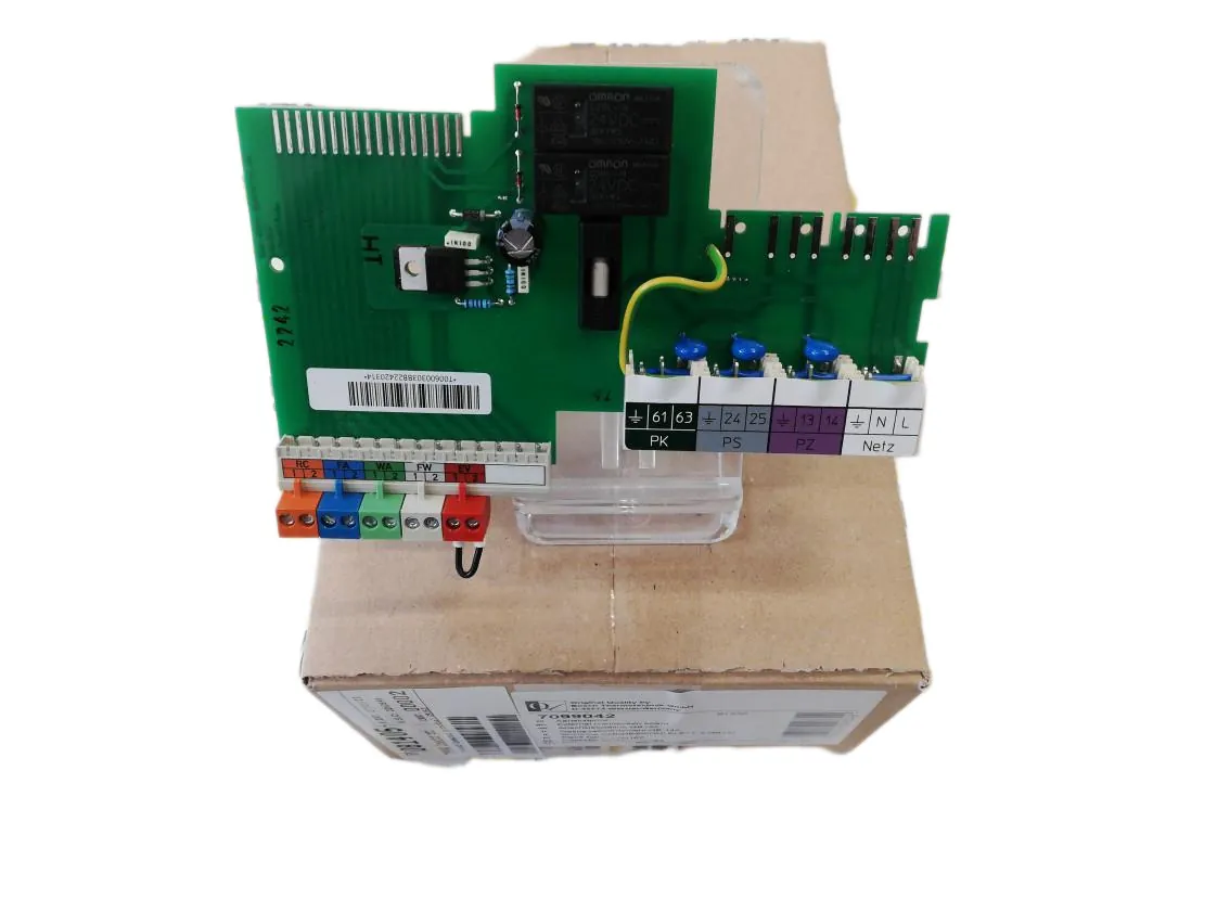 Placa eletrónica Buderus Logamax Plus GB162-100, referência 7099042