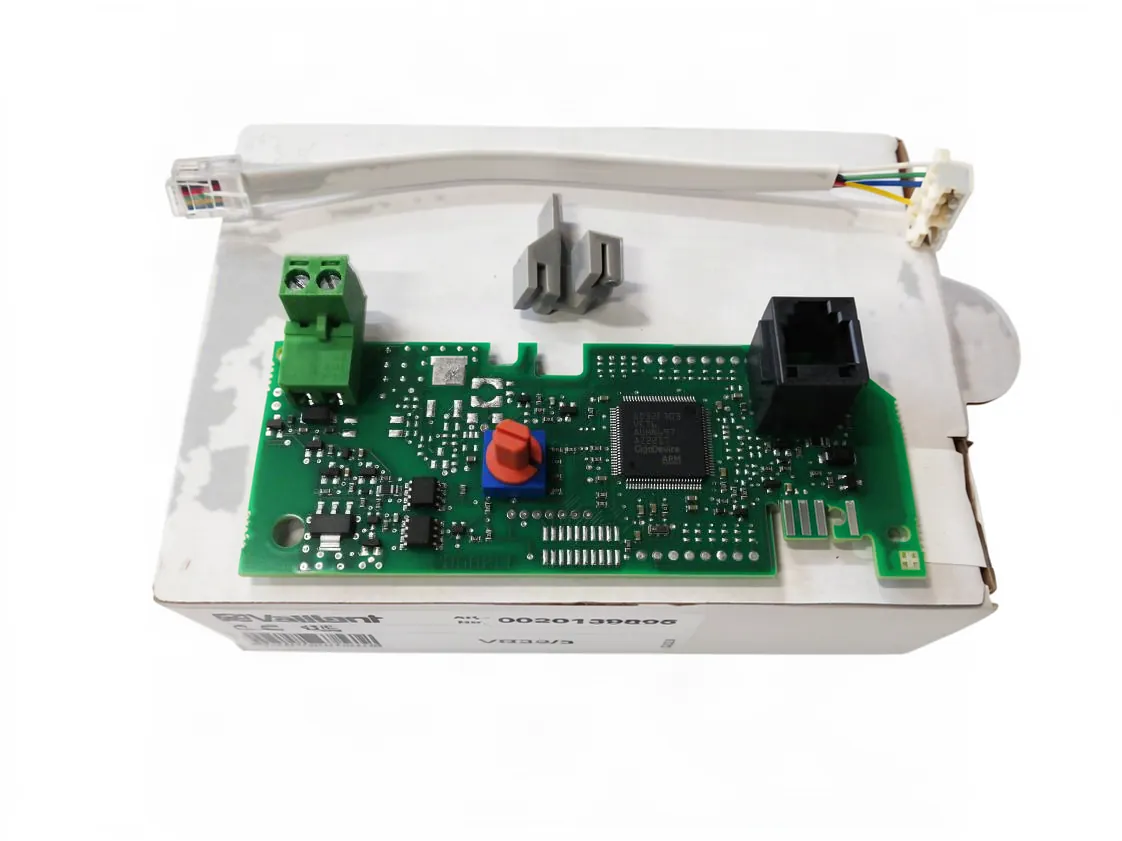 Scheda elettronica Vaillant Accoppiatore bus VR 32/3 per gestire da 2 a 8 caldaie, codice ricambio 0020139895
