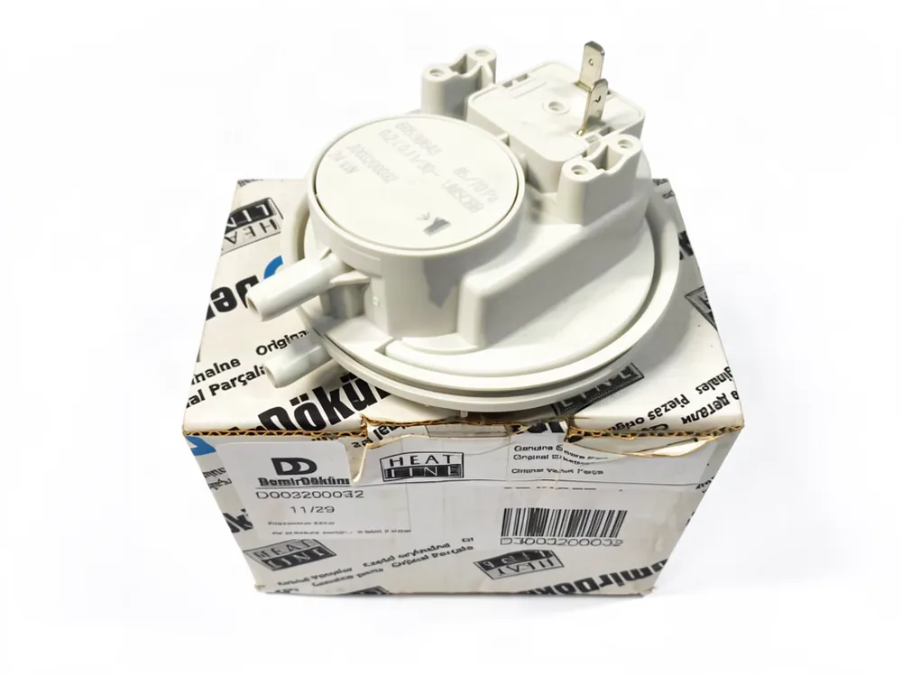 Luft-Druckschalter Demrad Gas-Durchlauferhitzer C275F - C350F (Huba 85-70Pa), Teilenummer 3003200032