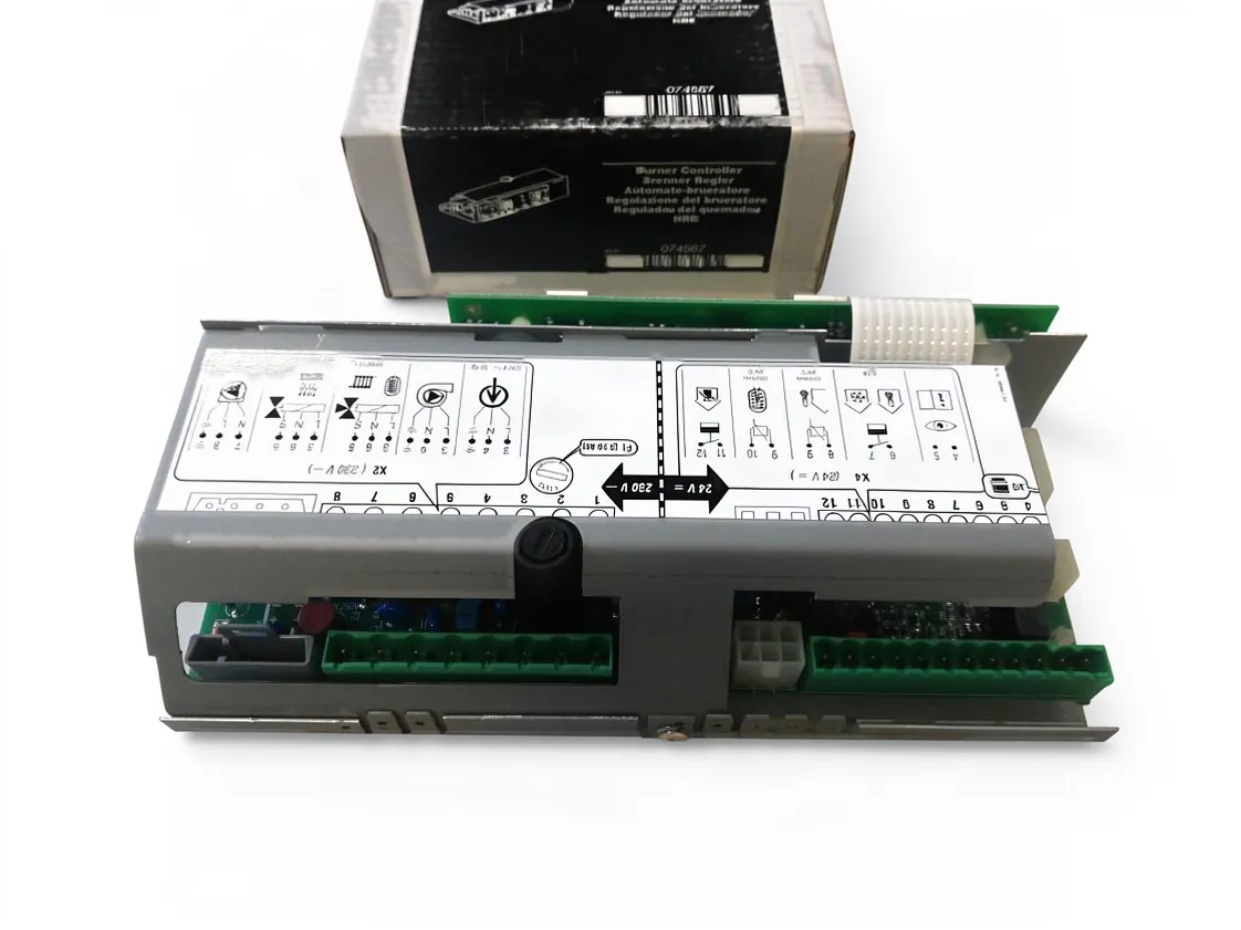Scheda elettronica Intergas HRE42 (singola / cascata), codice ricambio 074567