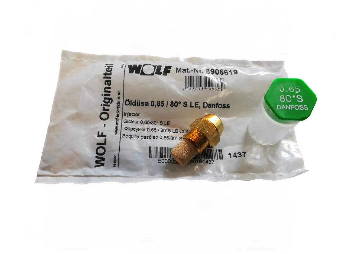 Inyector gasoil 065 80ºS LE Wolf COB40, referencia 8906619