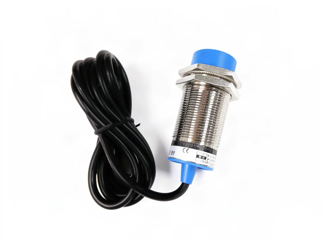 Sensor de proximidad capacitivo PNP NO (Normalmente Abierto), referencia WT-027291