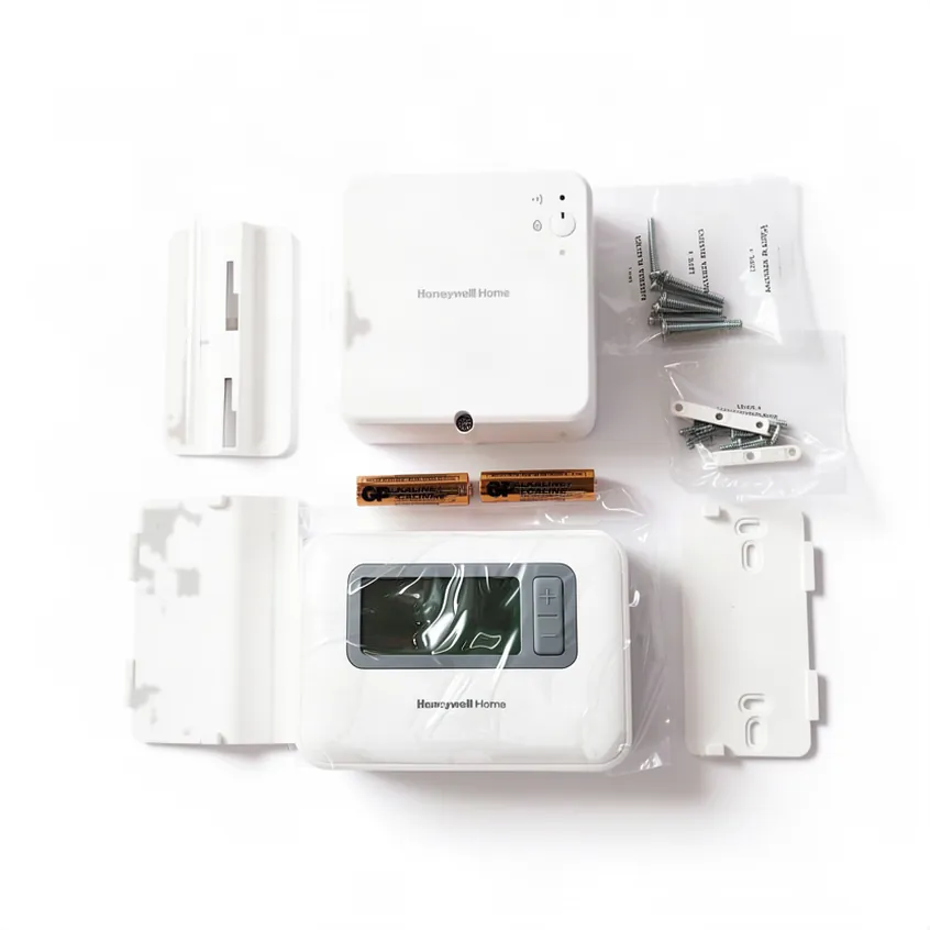 Termostato programmabile T3R - senza fili, calore, ON/OFF, 4 cambi/giorno, codice ricambio Y3H710RF0067
