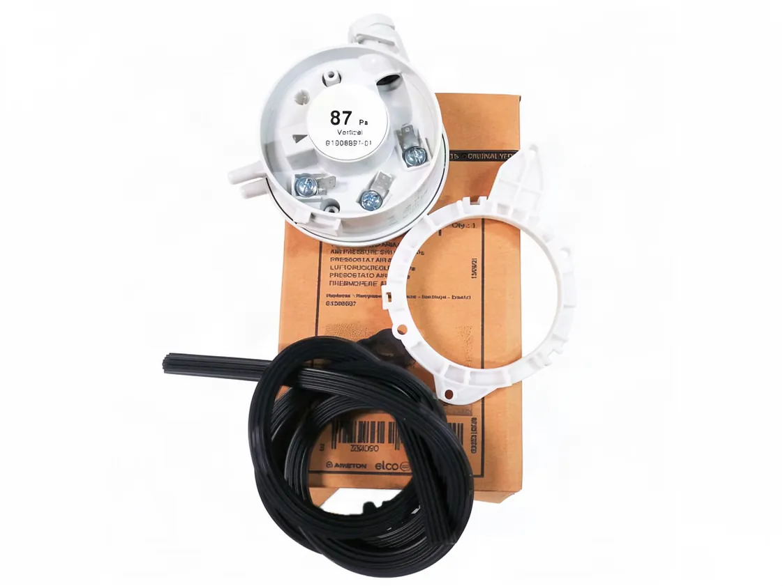 Pressostat air Chafoteaux Elexia Comfort (Huba 103-87Pa), référence 61306697-01