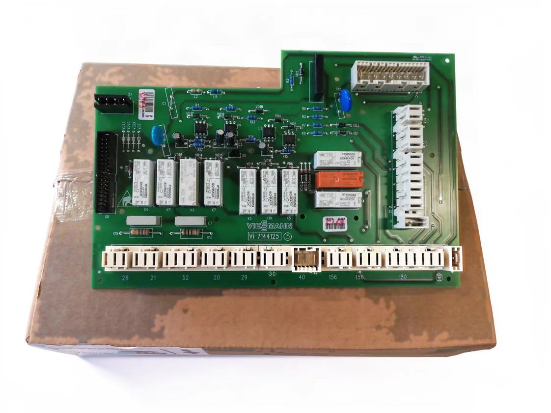 Placa electrónica Viessmann Vitotronic 100, referencia 7820182