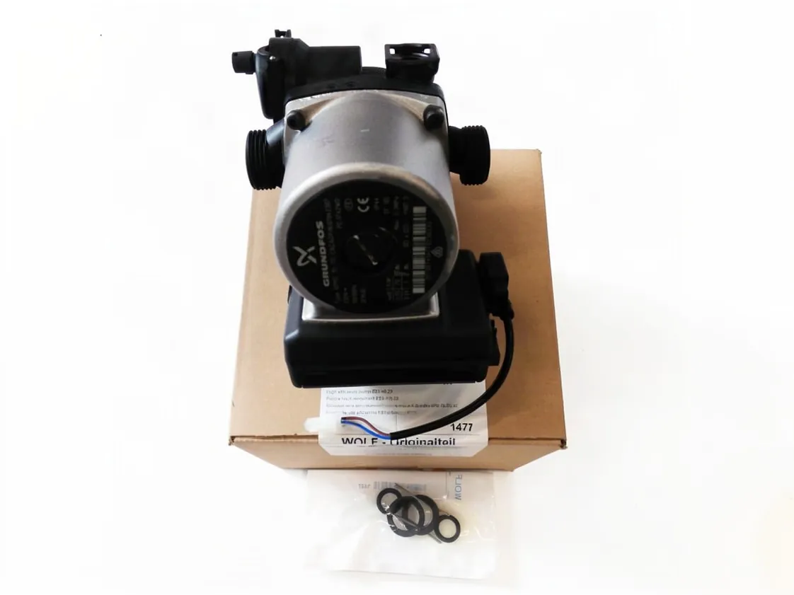 Pompe eau Wolf CGBK20 modulante (classe a), référence 8612809