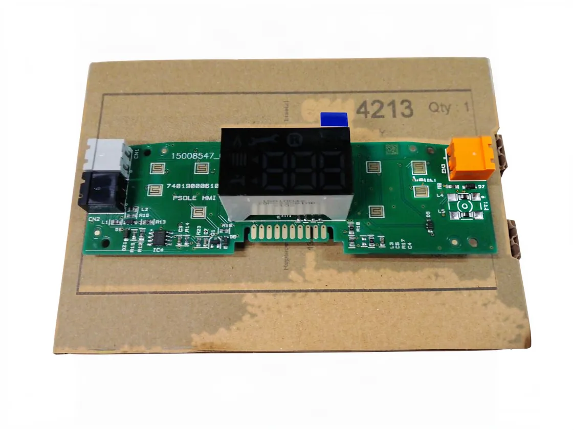 Placa electrónica Ariston Cares Premium 24 EU Display, referencia 65114213