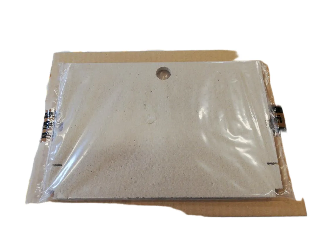 Isolante camera combustione Ariston T2 anteriore, codice ricambio 995995