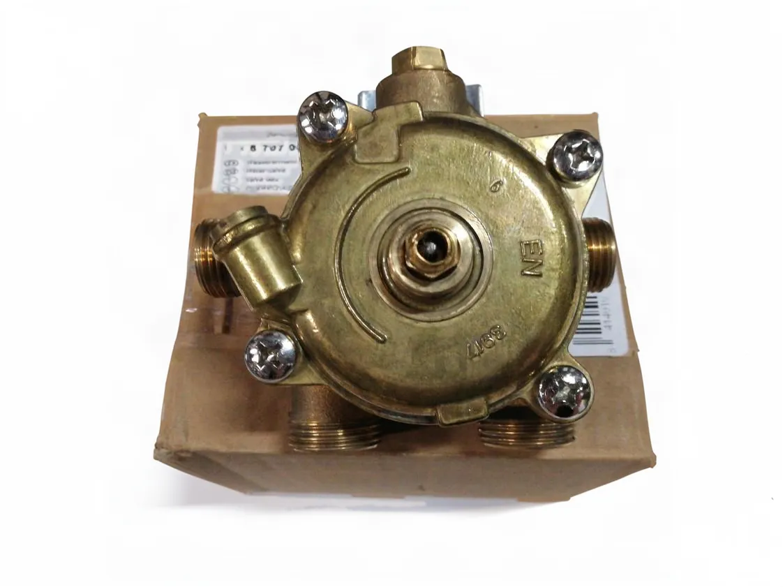 Corpo acqua Junkers W250 K31, codice ricambio 87070023610